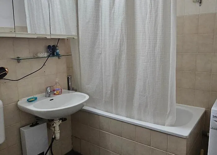 Cozy In Center, With Small Balcony